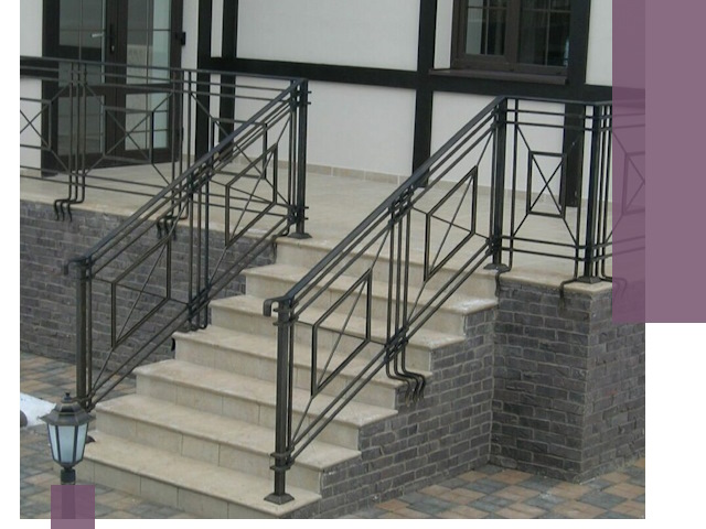 Перила для крыльца в Шебекине — монтаж, изготовление и установка