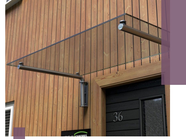 Стеклянные козырьки на входы и фасады в Шебекине