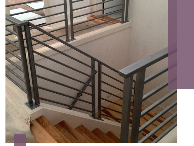 Изготовление поручней из металла и дерева в Шебекине